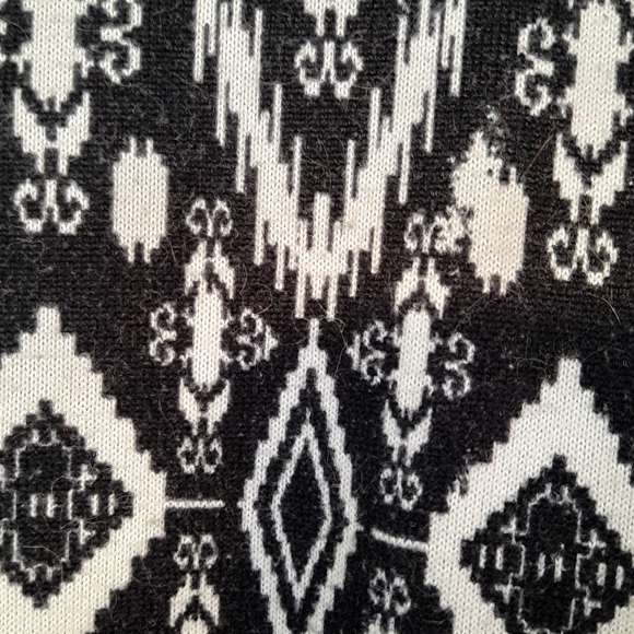 B'leev black and white long sleeve shirt size L - Picture 5 of 5